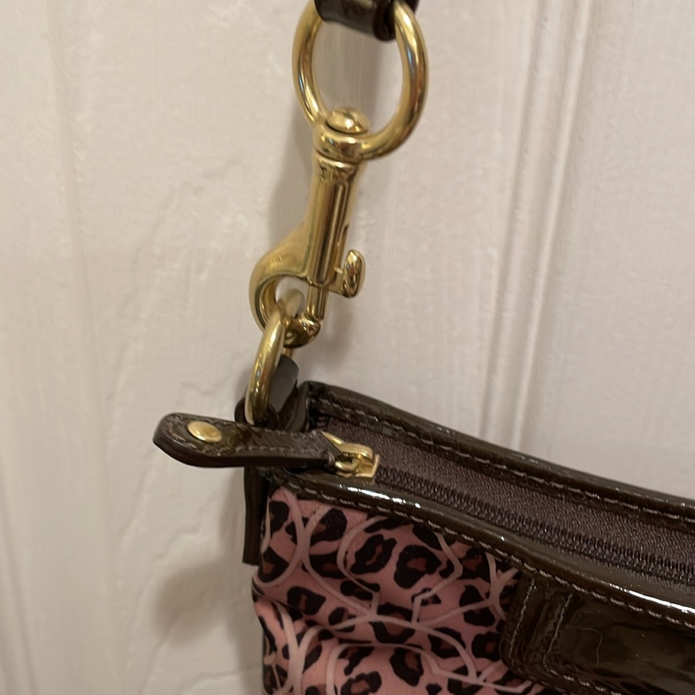 Coach purse - Picture 3 of 8